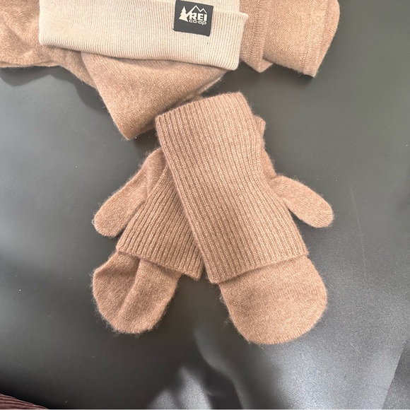 Cupcake cashmere 2play gloves - Picture 5 of 5